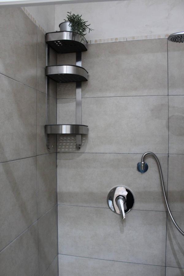 Casa Vacanza Grey Aparthotel Napoli Bagian luar foto