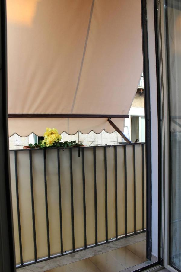 Casa Vacanza Grey Aparthotel Napoli Bagian luar foto