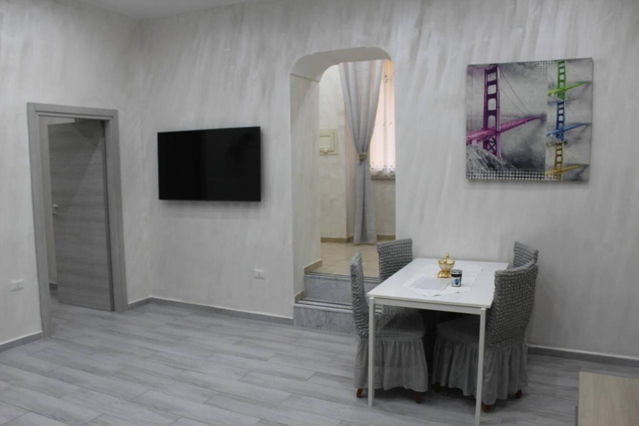 Casa Vacanza Grey Aparthotel Napoli Bagian luar foto