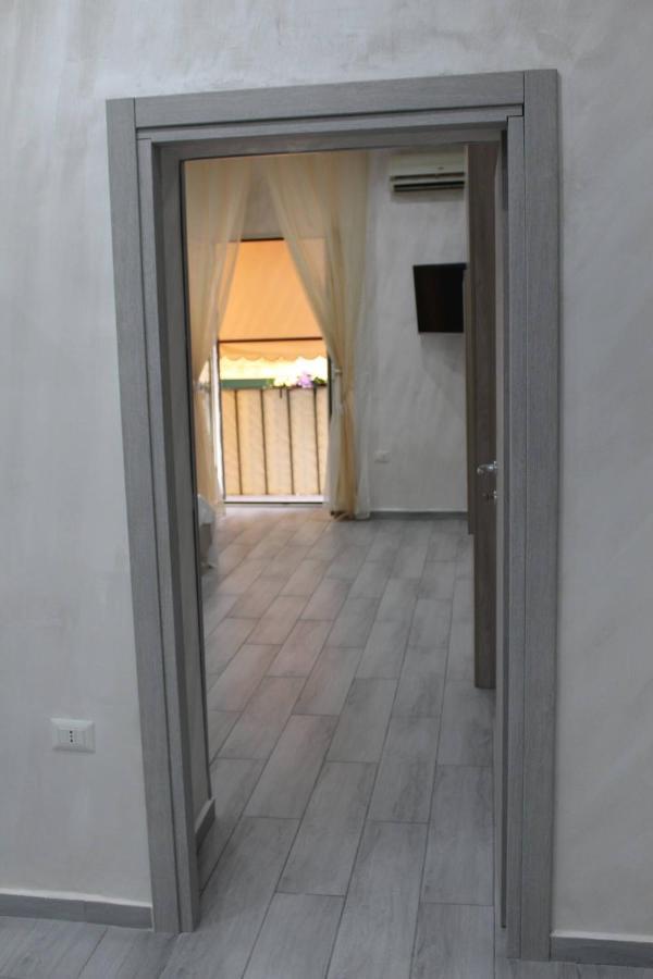 Casa Vacanza Grey Aparthotel Napoli Bagian luar foto